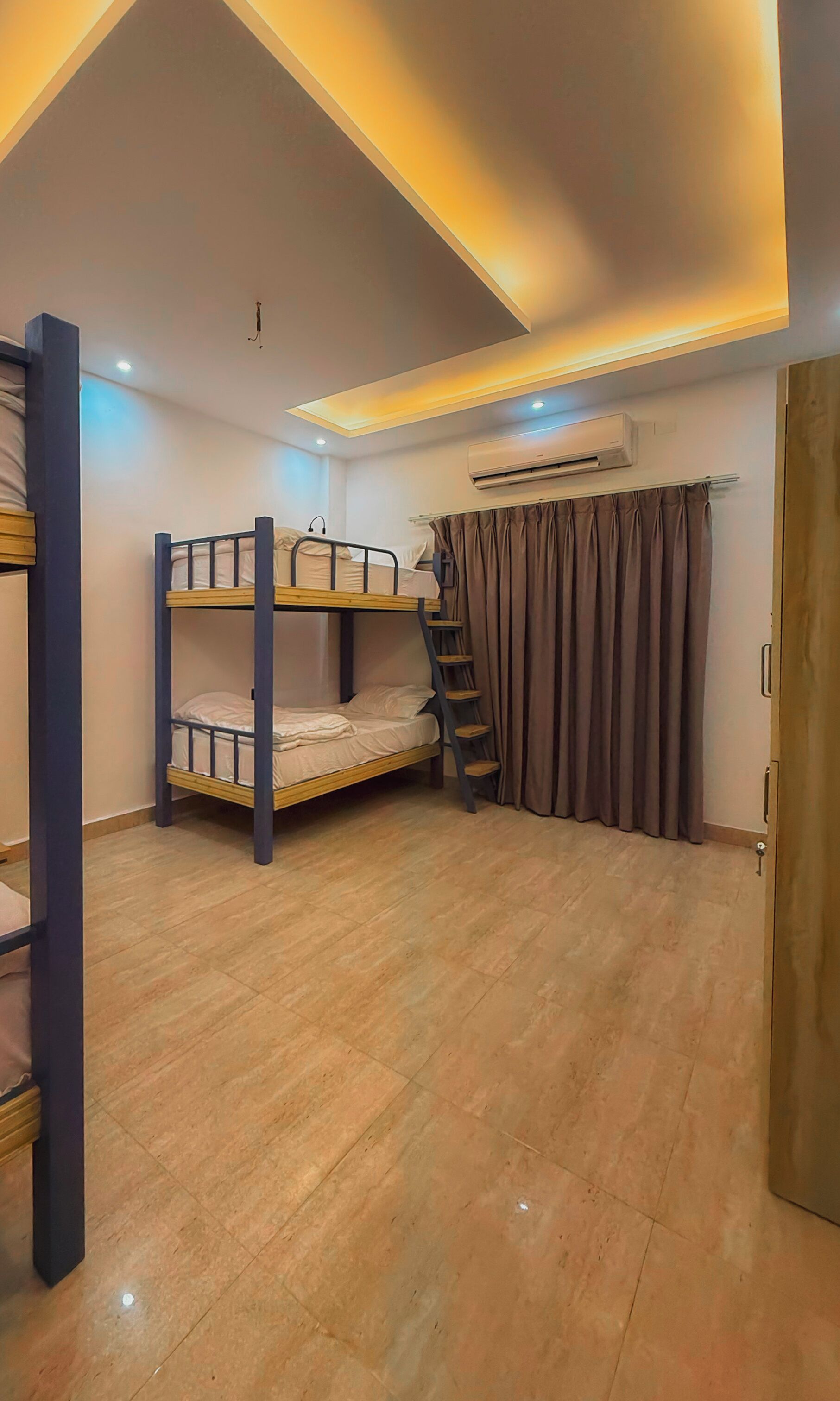 Executive Shared Dormitory