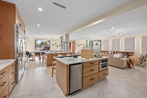 Private kitchen - Gulf views, Saltwater Lagoon, Beach@3min walk, Golf Cart, Elevator (Destin)