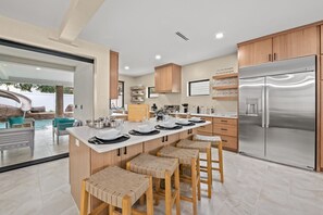 Private kitchen - Gulf views, Saltwater Lagoon, Beach@3min walk, Golf Cart, Elevator (Destin)