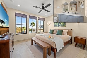 10 bedrooms, desk, iron/ironing board, travel crib - Gulf views, Saltwater lagoon & waterfall, Beach@2min walk, Firepit, Golf Cart, Elevator (Destin)