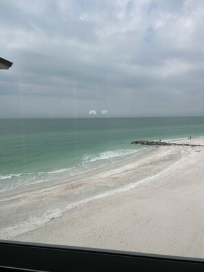 Beach - Cozy beachfront 2-bedroom condo in tranquil Sarasota with AC and laundry in unit (Sarasota)