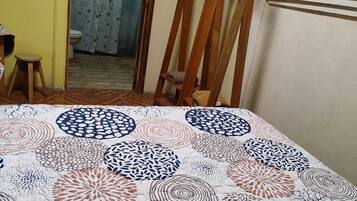 Bügeleisen/Bügelbrett, WLAN, Bettwäsche