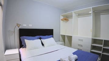 2 bedrooms, iron/ironing board, free WiFi, bed sheets