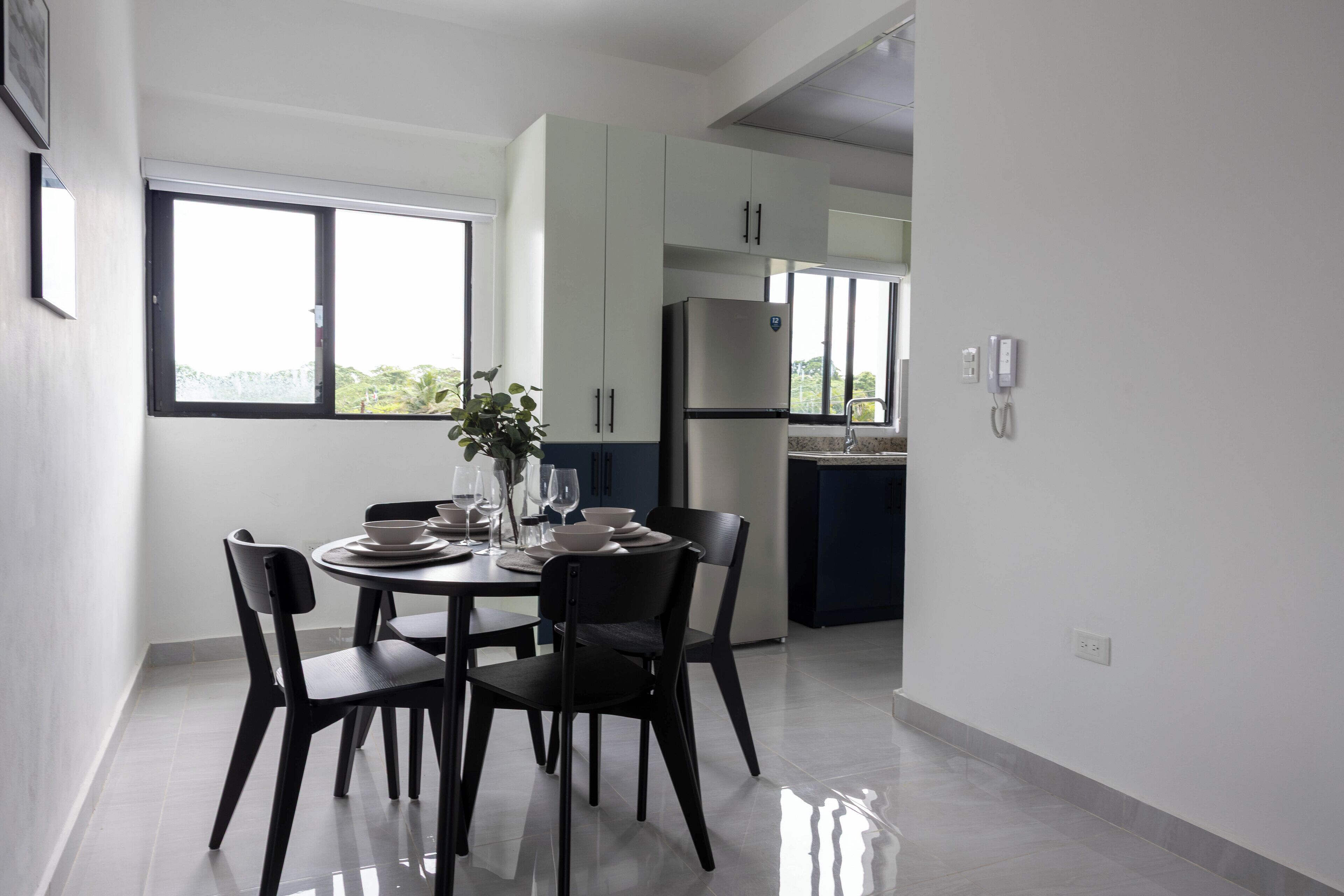 Ruokailu omassa huoneessa