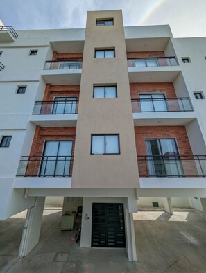 Front of property - Prado Garden Hotel (Monte Plata)