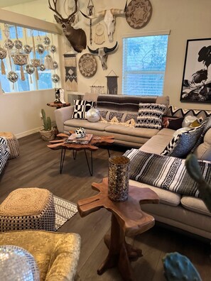 TV, fireplace - Maximalist Dream: Ranch Home Pool Hot Tub, Fire Pit, 4BR/2BA 1HR to Death Valley (Pahrump)