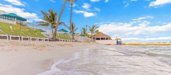 2-bedroom house in gorgeous Key Colony Beach with dock and direct ocean access