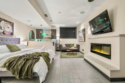 Wellness Retreat + Sauna + Gym + BBQ + Garage