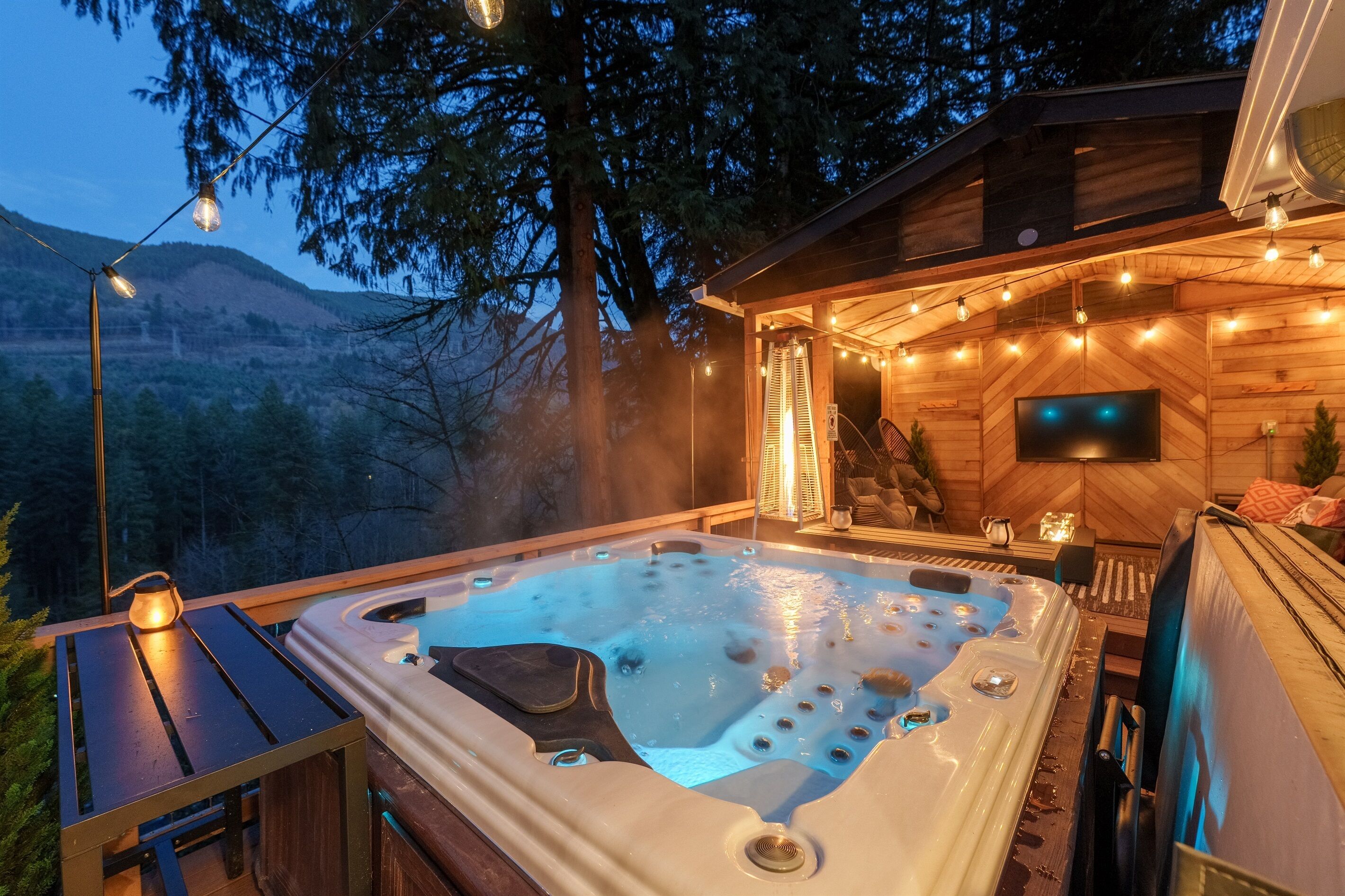 Tina de hidromasaje al aire libre