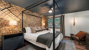 Schreibtisch, Bügeleisen/Bügelbrett, Reisekinderbett, kostenloses WLAN