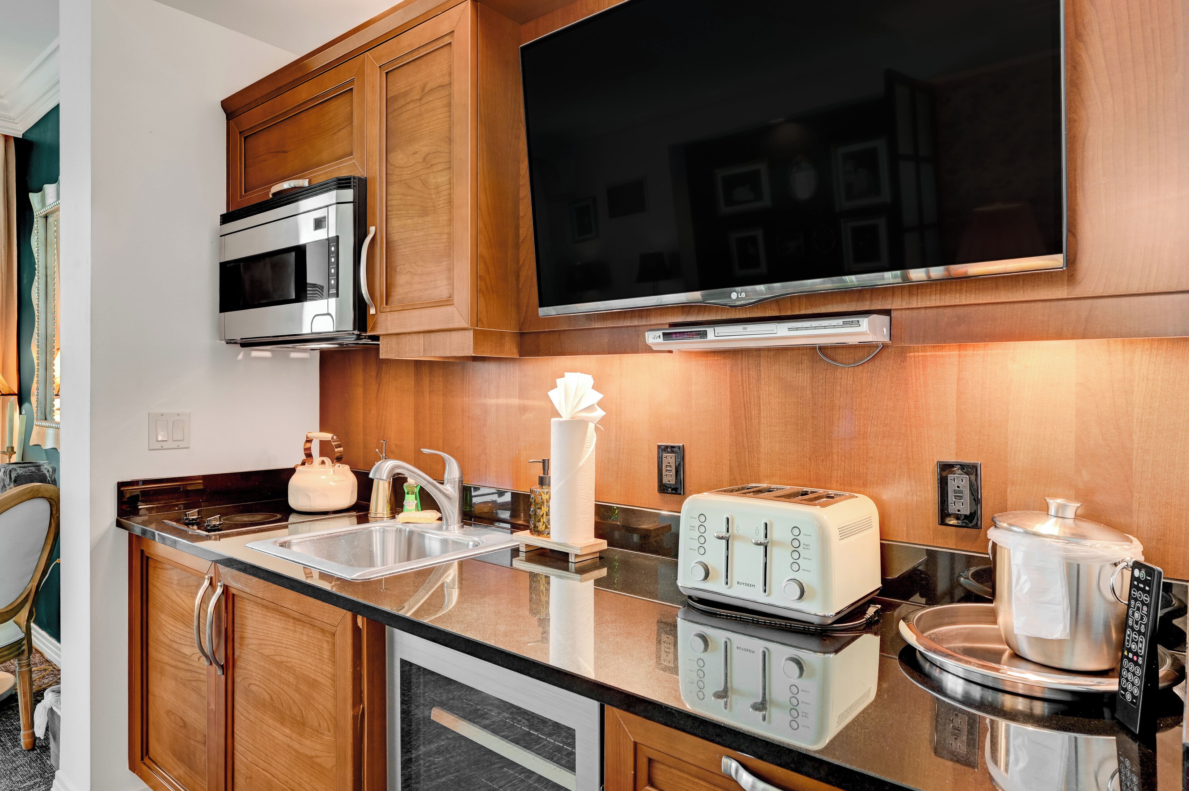 Suite Studio Luxe, coin cuisine, vue ville | Cuisine privée