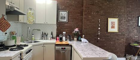 Microwave, oven, stovetop, dishwasher