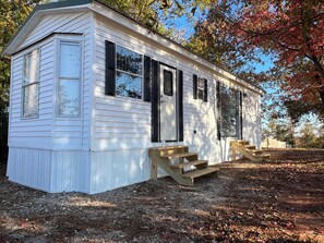 Exterior - Cozy 1-bedroom Tiny House in the Trees! (Seneca)