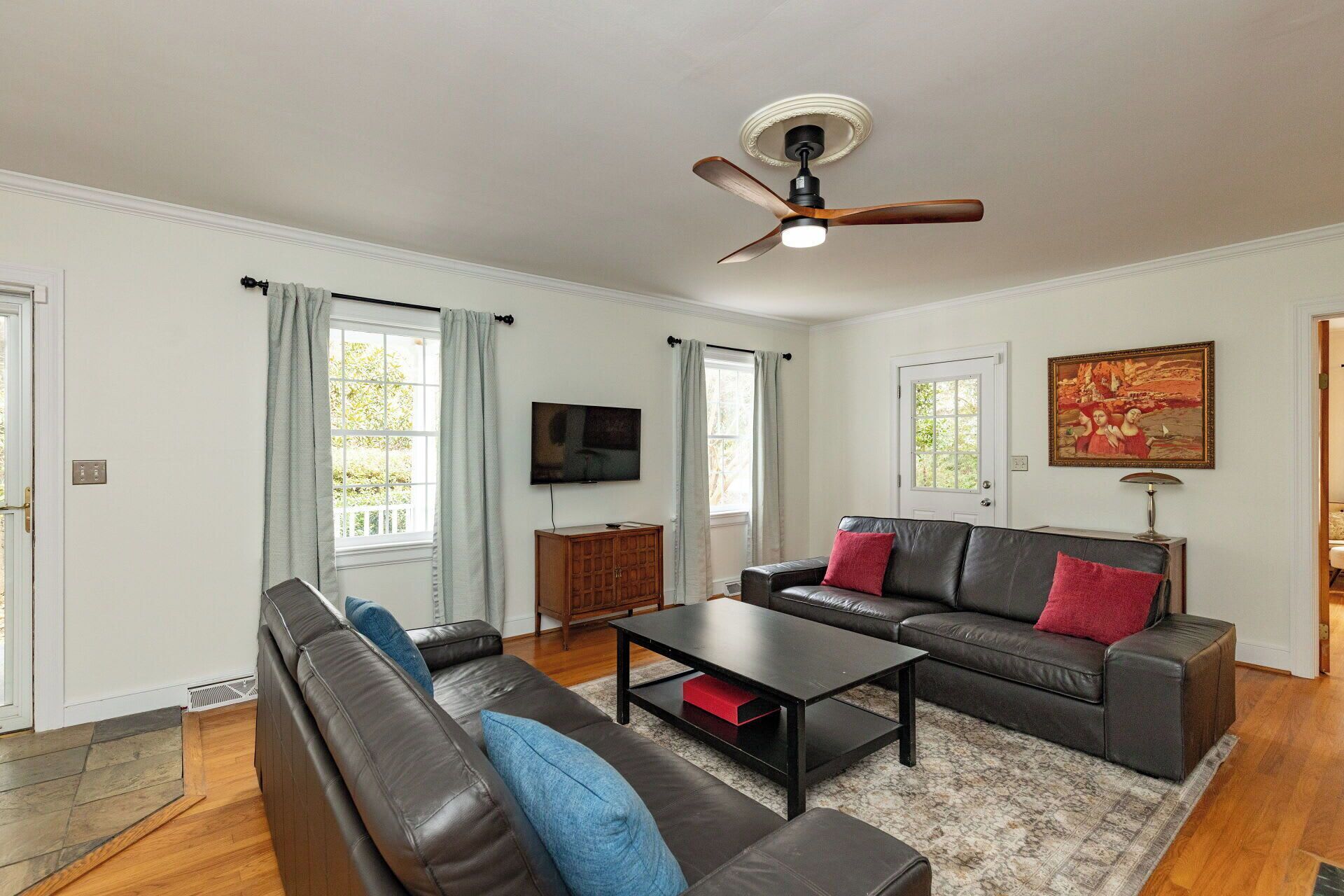 Oak City Craftsman|dog-friendly W/ Gourmet Kitchen - Raleigh, NC