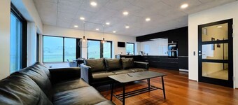 Penthouse by Krambatangi – modern comfort with space for the whole family