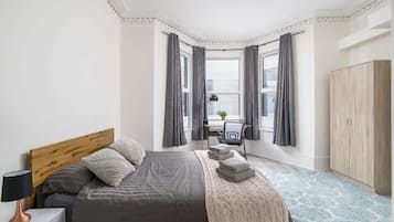 2 bedrooms, iron/ironing board, travel cot, WiFi