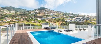 Sunflower Gem by Homie