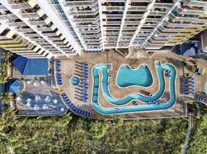 室内游泳池，室外游泳池