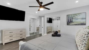 4 bedrooms, iron/ironing board, free WiFi