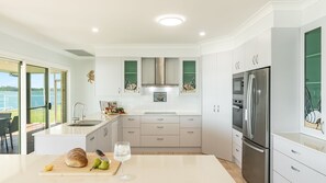 Microwave, dishwasher, coffee/tea maker