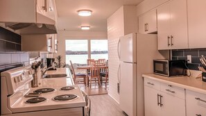 Fridge, paper towels - Fabulous 3-Bedroom Waterfront Home on Charming Lummi Island Awaits You (Lummi Island)