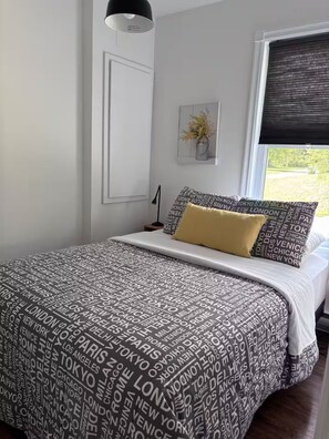 3 bedrooms, WiFi, bed sheets, wheelchair access