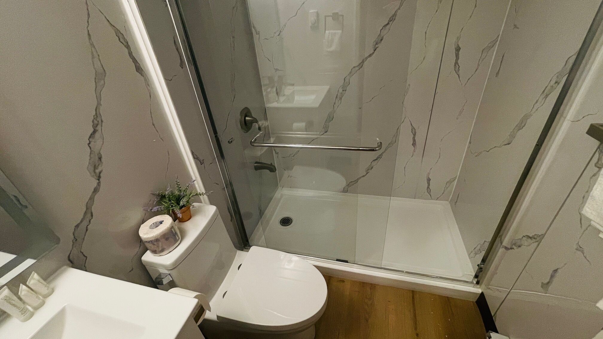 Single Room | Bathroom