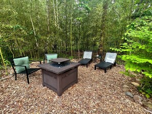 Property grounds - Alpaca Farm, Japanese Garden, Family Friendly
3-bedroom bed & breakfast (Spotsylvania Courthouse)
