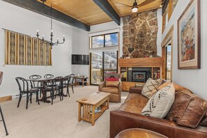 Smart TV, fireplace - Mountain Views | Close to Slopes | Hot Tubs (steamboat springs)
