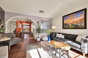 Smart TV - Sunset Vista Retreat - A Ryson Property (Palm Springs)