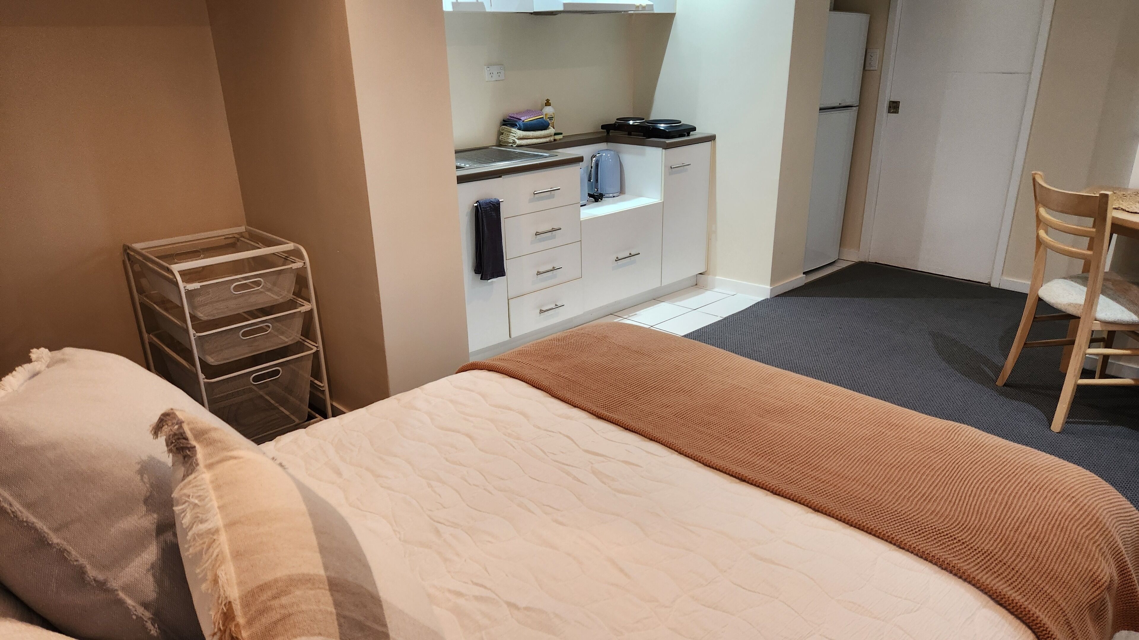 アイロン / アイロン台、ベッドシーツ