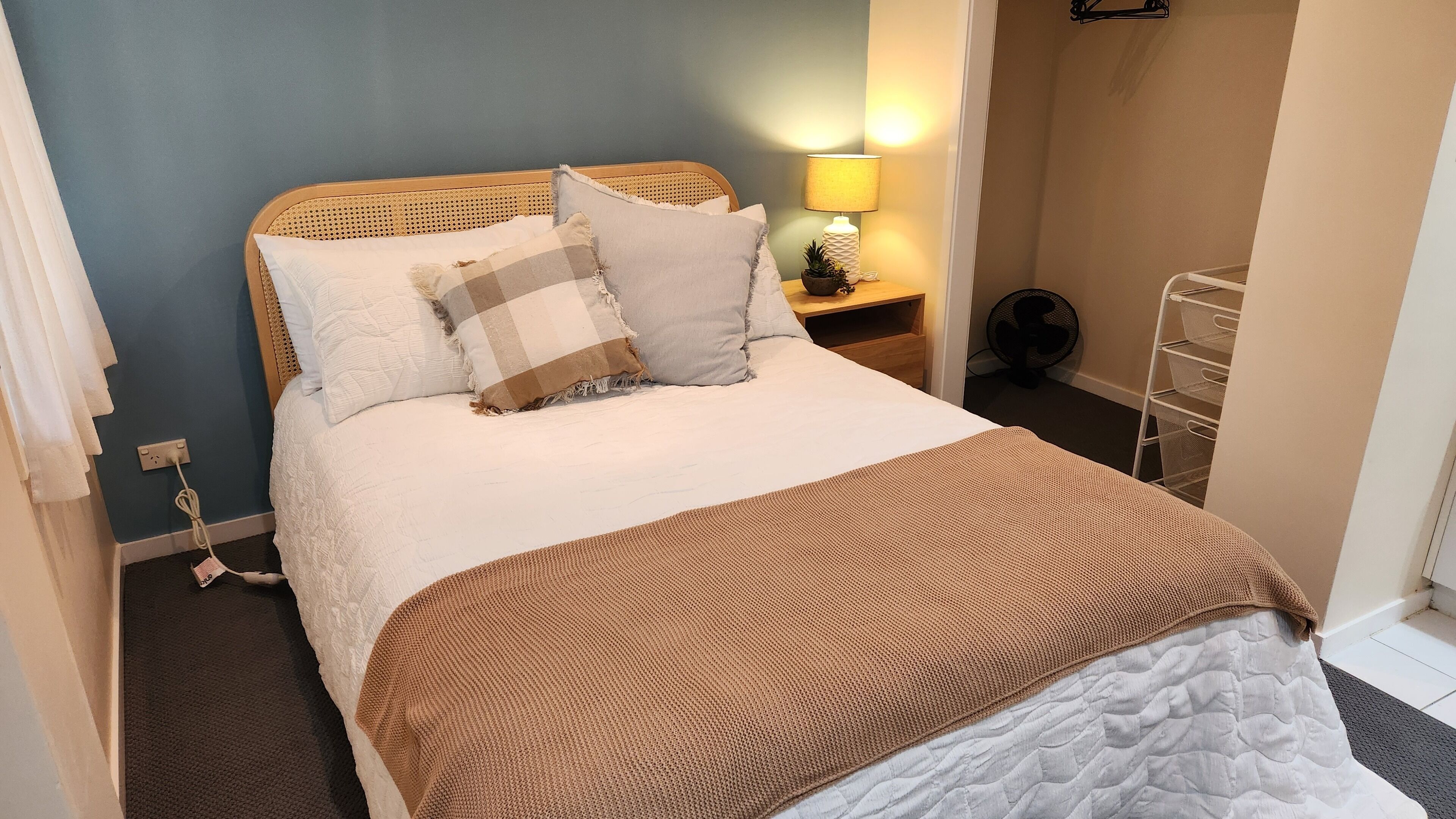 Bügeleisen/Bügelbrett, Bettwäsche