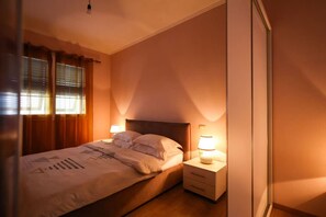 House | 1 bedroom - Apartment With Garden (Durrës)