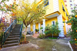 House | 1 bedroom - Apartment With Garden (Durrës)