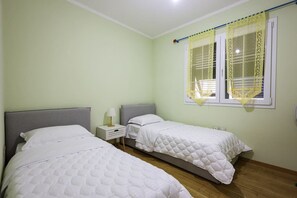 House | 1 bedroom - Apartment With Garden (Durrës)