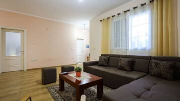 House | 1 bilik tidur