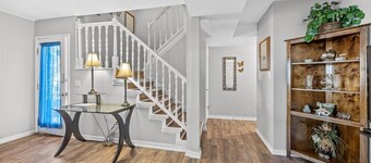 Pensacola Townhome near beach and downtown area.