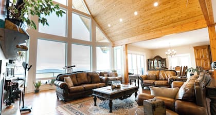 Blue Horizon Mountain Retreat B&B