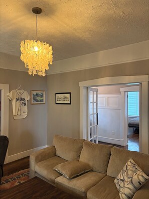 Living area - Masters Week Rental – Perfect 3 bed/ 2 bath Home Minutes From Augusta National! (Augusta)