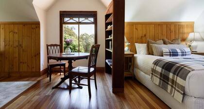 Villa Marche: A Private Riverside Retreat