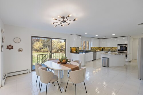 Family Staycation Retreat 7BDR.Sauna.Games.Gym