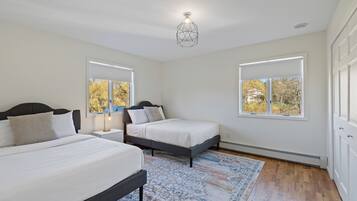 Ferros/tábuas de passar roupa, Wi-Fi, roupa de cama