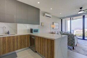Fridge, microwave, oven, stovetop - Amapas Hillside wth Rooftop Pool+Gym+Views+Balcony (Puerto Vallarta)