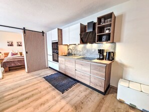Fridge, microwave, oven, dishwasher