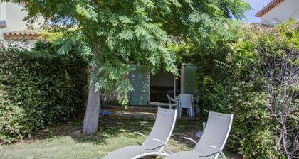 Family Villa Near Lac de Jouarres