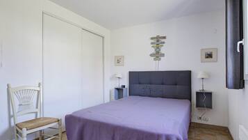 2 bedrooms