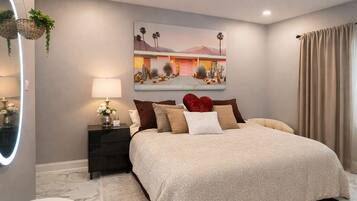 In-room safe, desk, iron/ironing board, free WiFi