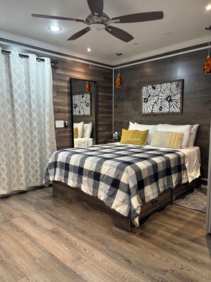 2 chambres, fer et planche à repasser, Wi-Fi, literie fournie