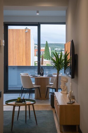 Dining - Penthouse One-bedroom Terrace Suite with Kitchen (T'bilisi)