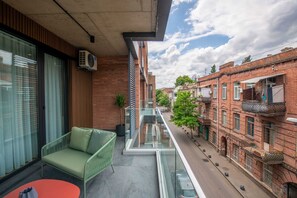 Property grounds - Qstay Gratus Tbilisi Deluxe 2BR with Balcony (T'bilisi)